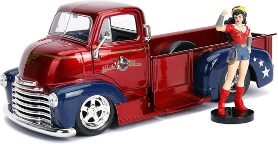BOMSHELLS 1:24 1952 CHEVY