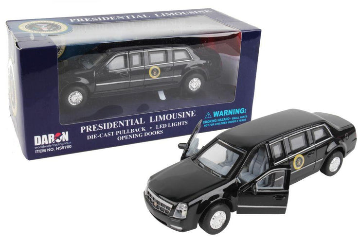 PRESIDENTAL LIMO PULLBACK W/LIGHTS